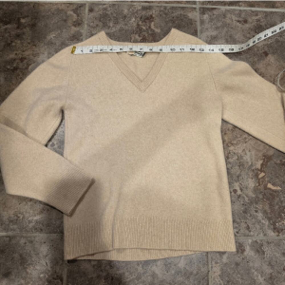 Vintage Pringle of Scotland 100% Cashmere Sweater Cream XS 70s - Picture 7 of 7